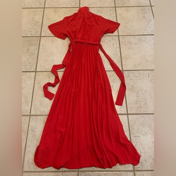 Vintage Made in Italy Red Pleated Maxi Dress Wrap V-Neck Wide Sleeves Tie Waist - Picture 2 of 7
